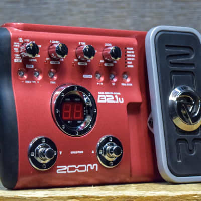 Zoom B2.1u Bass Effects Pedal w/Assignable Expression Pedal Bass 