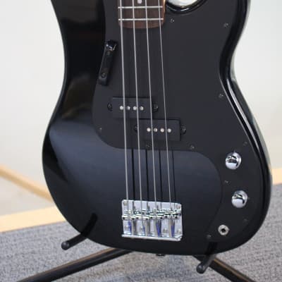 Samick LB-11/BK 4-String Electric Bass Guitar W/Gig Bag image 3