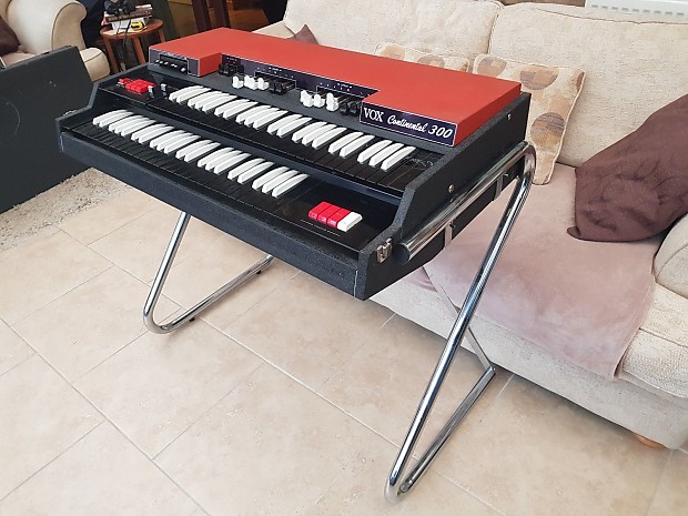 Vox Continental 300 1972 Red