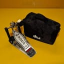 DW 9000  Single Bass Drum Pedal in MINT Condition with carry BAG. Buy from CA's #1 Dealer NOW !