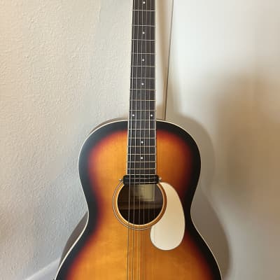 Orangewood Juniper Rubber Bridge Guitar - Sunburst for sale