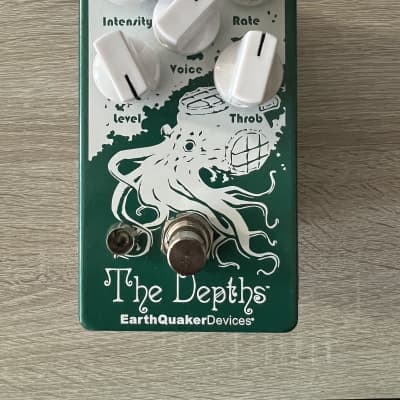 EarthQuaker Devices The Depths Optical Vibe Machine V2 2017 - Present - Teal / White Print image 1