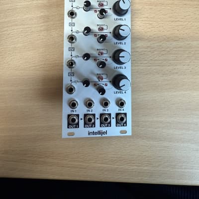 Intellijel Quad VCA - Eurorack Module on ModularGrid