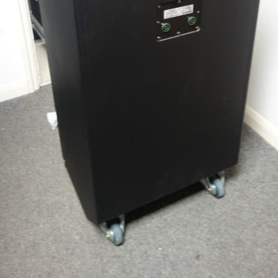 Music Man 810BS     8x10 Bass cabinet - Black image 2
