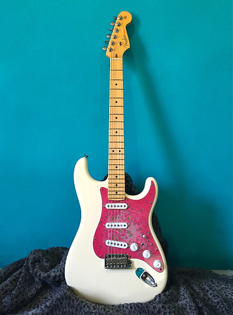 FENDER David Gilmour paisley pink Stratocaster (w / Duncan, CS 69, Fat 50's, Shielded & MORE) image 1
