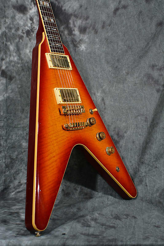 Ibanez RR400 Rocket Roll II 2 Flying V Vintage 1982 Cherry Sunburst w  Original Case & FAST Shipping