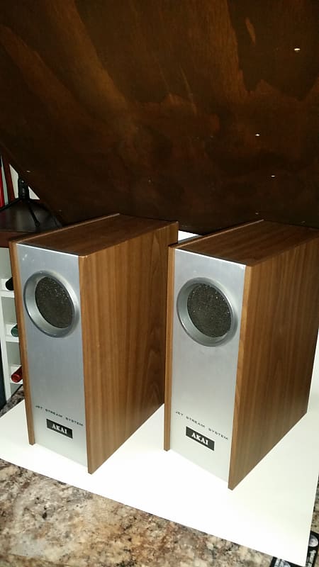 JET　STREAM audio Akai Jet Stream Speakers : r/vintageaudio