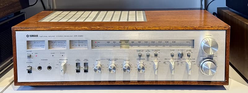 Yamaha CR-1020 Natural Sound Stereo Receiver 1970s - Silver with Wood Cabinet  			