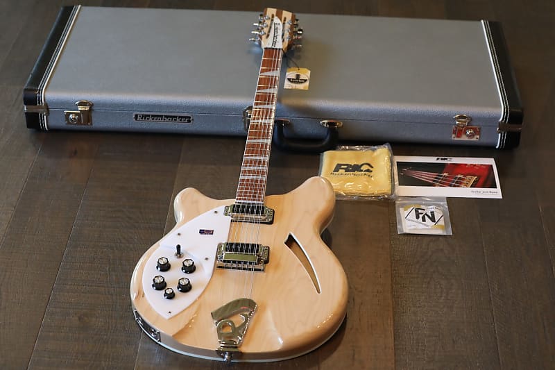 Rickenbacker 330/12MG Thinline Semi-Hollowbody, Mapleglo