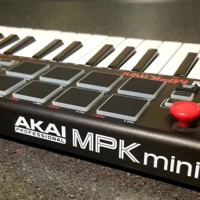 Akai MPK Mini MkII 25-Key MIDI Controller