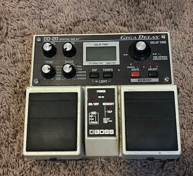 Boss DD-20 Giga Delay