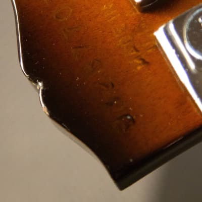 1997 Gibson LPB-3 Les Paul Standard Bass Tobacco Sunburst image 9