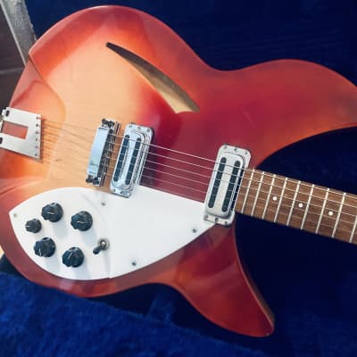 要修理』Rickenbacker 330 『凖ジャンク』 要修理』Rickenbacker 330
