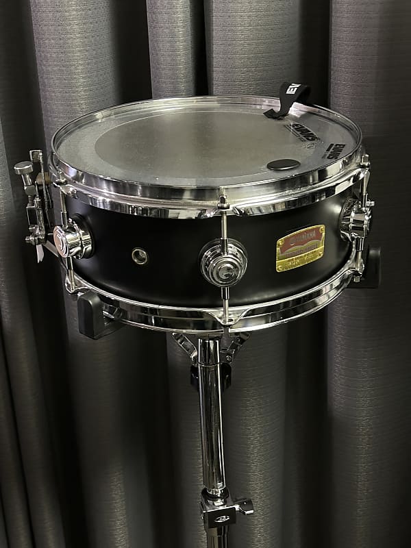 Moden Utility 12"x7" Maple Snae Dum, Satin Black