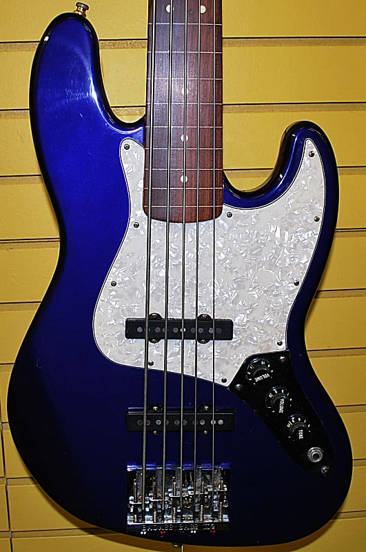 Nice! Fender 5 String Fretless Jazz Bass w Non-Orig Gig Bag image 1