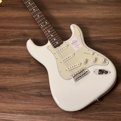 Fender Japan Traditional II 60s Stratocaster with RW FB in