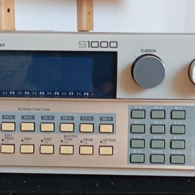 Akai S1000 MIDI Stereo Digital Sampler 1988 - Con SCSI