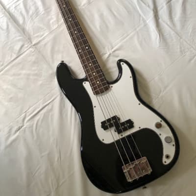 1985-86 Fender Squier Precision Bass-32