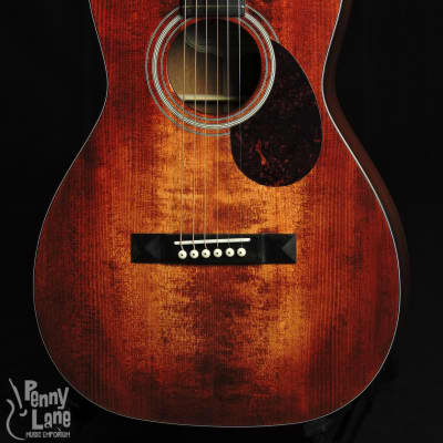 Eastman E1P-LTD-CLA Bluesmaster Limited Edition Acoustic Parlor Guitar with Gig Bag image 3