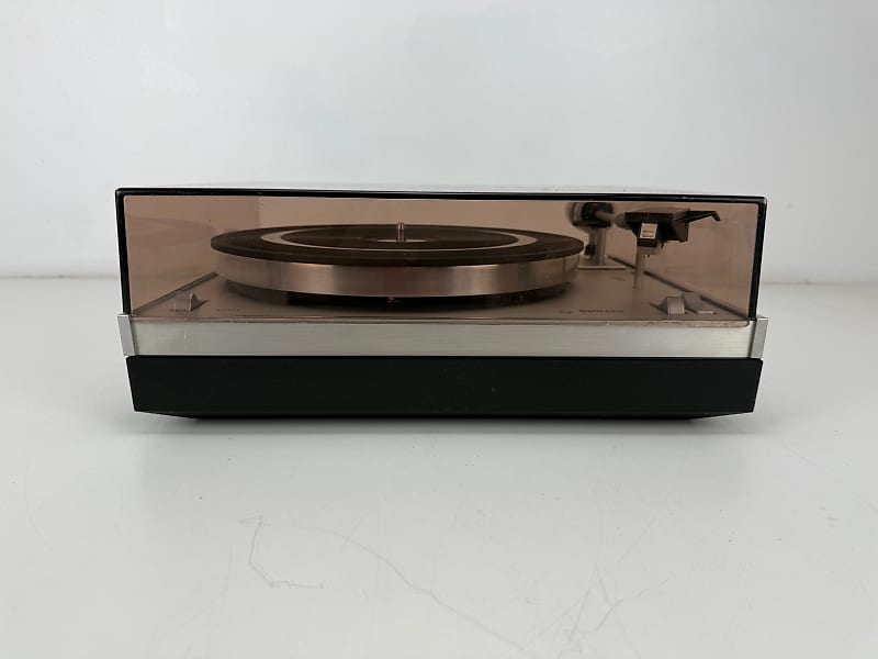 Philips GA108 Belt-Drive Turntable With Philips GP400 Stylus - New Belt  			