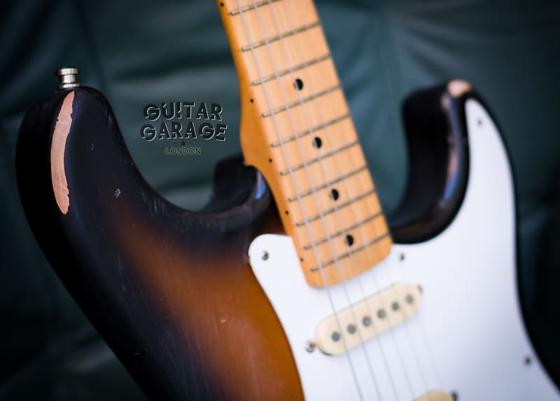 ストラト Early'54 Sunburst/Maple neck VG-2240｜ビンテージフェンダー