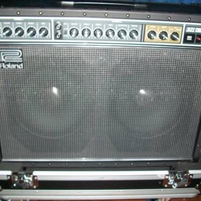 Roland JC-40 Jazz Chorus 2-Channel 40-Watt 2x10