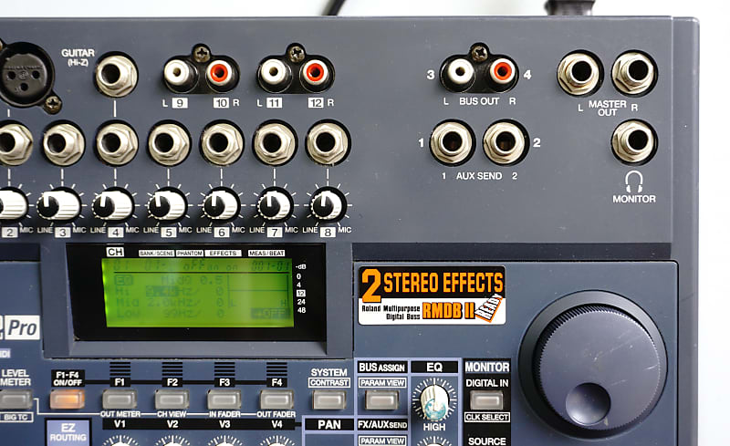 配信機器・PA機器・レコーディング機器 Roland VM-3100Pro V-MIXING STATION Roland VM-3100 Pro V-Mixing Station 24 Bit Digital Mixer