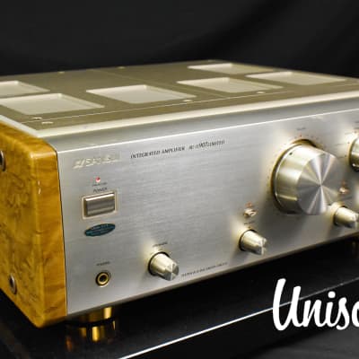 Sansui AU-α907 Limited Integrated amplifier in Excellent condition 