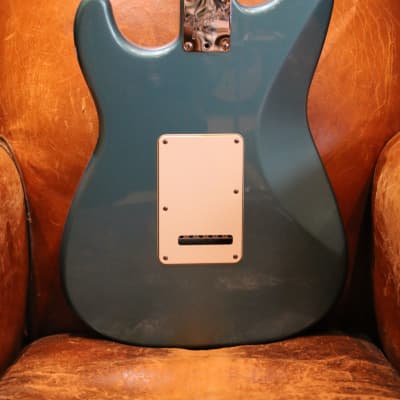 Fender American Standard Stratocaster 1997 Lake Placid Blue image 8