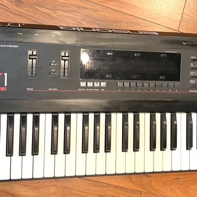 Ensoniq SD-1 Music Production Synthesizer 1990 - Black