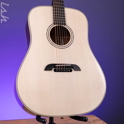 ALVAREZ YAIRI DY 40-12 acoustic guitars for sale in USA | guitar-list