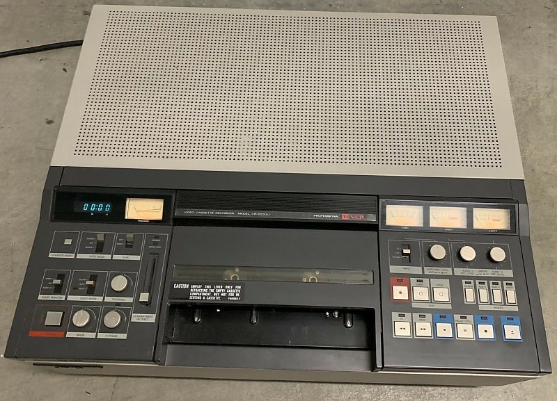 JVC CR-8250U Professional U-Matic Recorder Cassette Tape VCR VHS Editor image 1