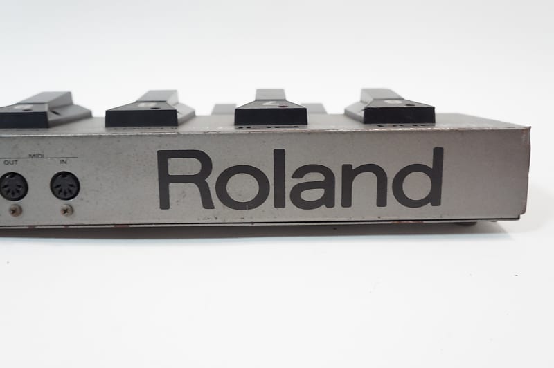 Roland FC-200 MIDI Foot Controller Battery Powered