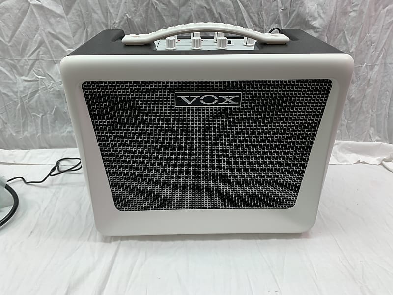 Vox VX50KB 50-watt Keyboard Amp 2021 - Black & White | Reverb