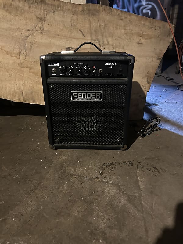 FENDER ベースアンプ RUMBLE 15 Fender Rumble 15 Bass Amp | Fender