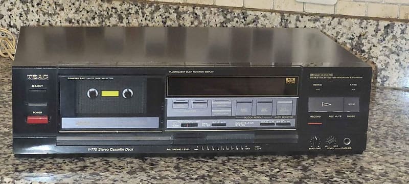 K3272【TEAK】カセットデッキ V-770（1986年発売） K3272【TEAK】カセットデッキ V-770（1986年発売） - メルカリ