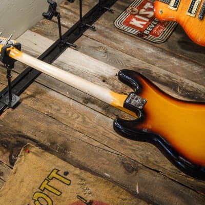 Fender Custom Shop '59 Precision Bass Journeyman Relic - 3-Color Sunburst image 17