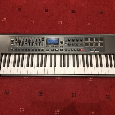 Novation Impulse 61 MIDI Keyboard Controller Occasion