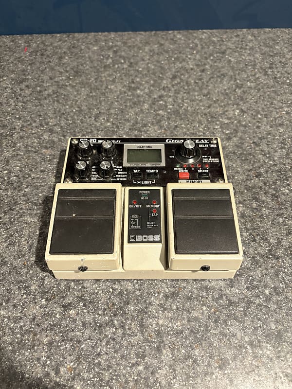 Boss DD-20 Giga Delay