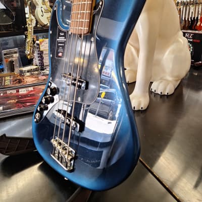 Fender American Professional II Jazz Bass Left-Handed with Rosewood Fretboard 2020 - Present - Dark Night image 4
