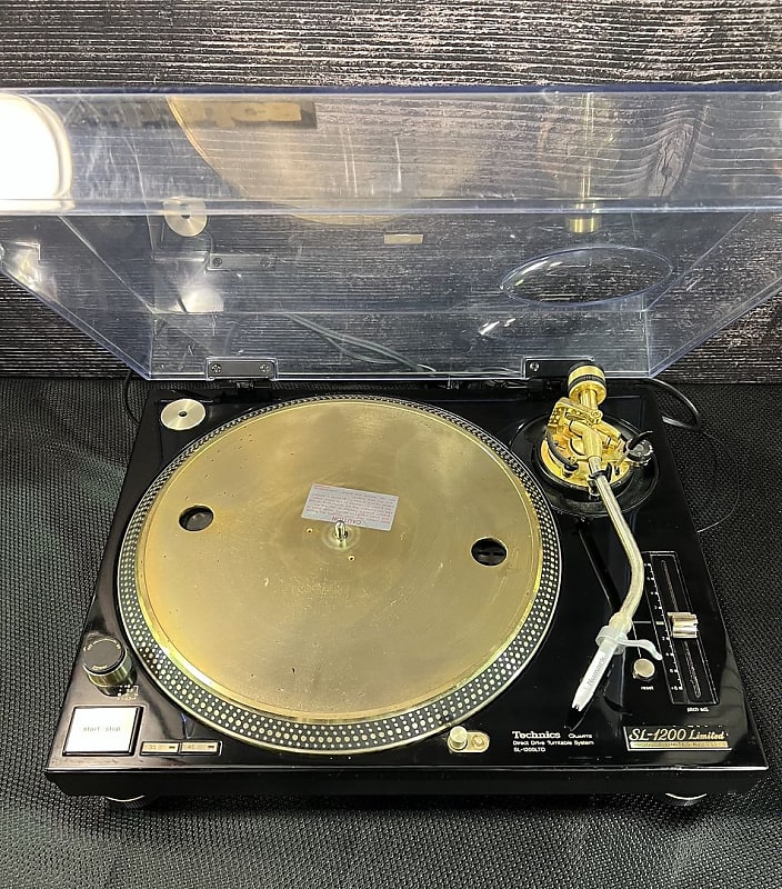 Technics SL-1200 LTD GOLD Turntable (Carle Place, NY)