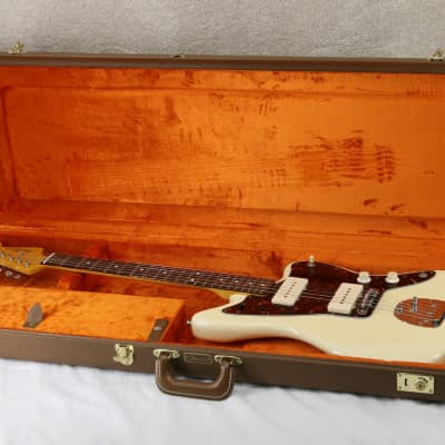 Fender American Vintage 62 Jazzmaster 2020's  - Olympic White image 2