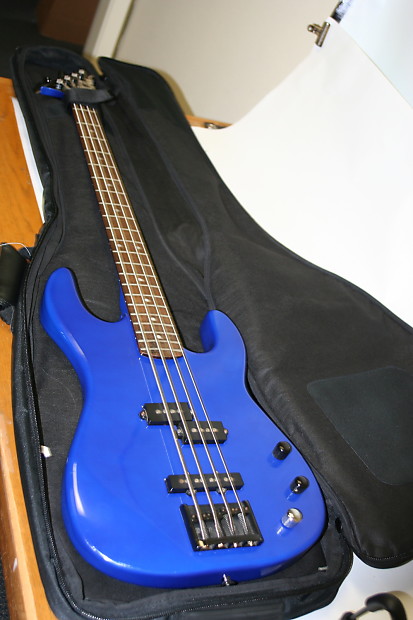BC Rich ST-III Bass    -RARE- Bild 1