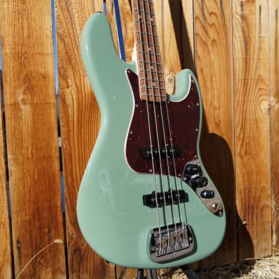 G&L USA Fullerton Deluxe JB Matcha Green/Pine Body 4-String Electric Bass Guitar w/ Gig Bag NOS image 7