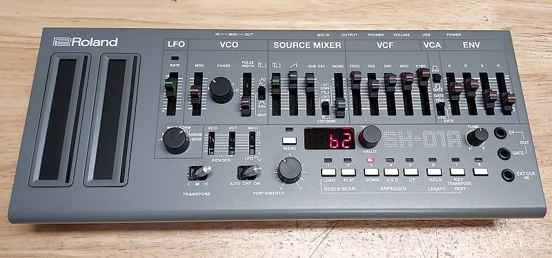 Roland SH-01A Boutique Series Monophonic Synthesizer Sound Module With 30  Degree Angled Stands