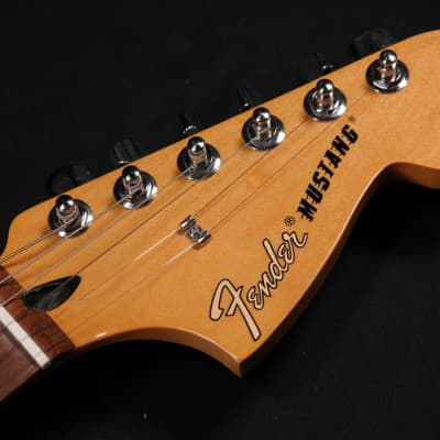 Fender Player Mustang 90 - Pau Ferro Fingerboard - Burgundy Mist Metallic 559 image 4