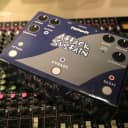 Pigtronix Attack Sustain ~ Like no other Compressor / Sustainer / Distortion Guitar Pedal!