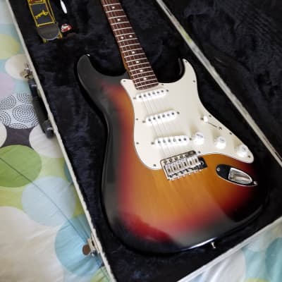 Fender Highway One Stratocaster 2004 sunburst | Reverb