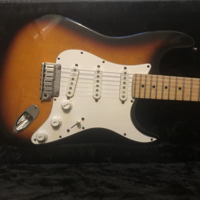 1994 USA Fender 40th Anniversary American Standard Stratocaster image 10