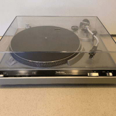 TECHNICS 2024 SL3200 TURNTABLE